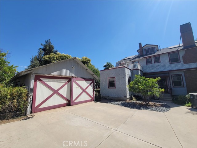 Detail Gallery Image 11 of 32 For 901 S Center St, Redlands,  CA 92373 - 4 Beds | 2/1 Baths