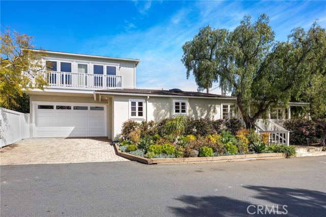 Detail Gallery Image 2 of 28 For 508 Seaview, Laguna Beach,  CA 92651 - 4 Beds | 3 Baths