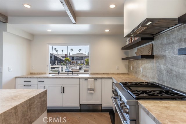 2823 Seahorse Avenue, Ventura CA: https://media.crmls.org/medias/bc9ee6fe-6d50-4965-b94d-af54b62881fb.jpg