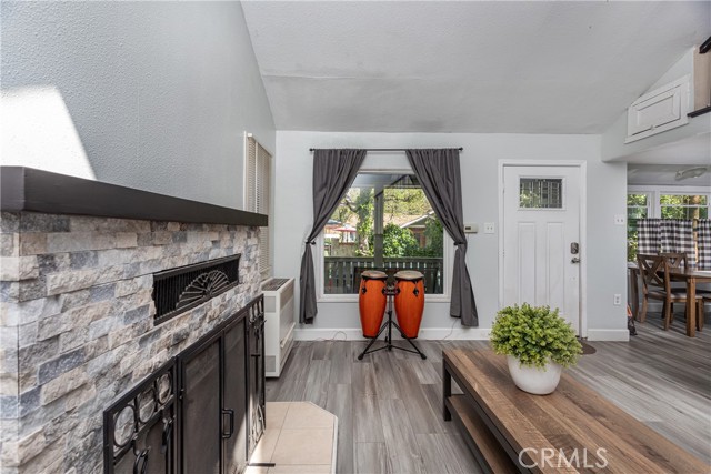 Image 17 of 49 For 13995 Hazel Drive