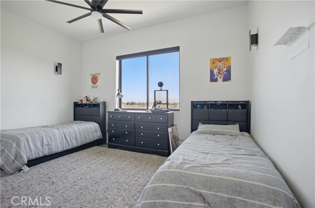 1901 E Sorrento Court, Merced CA: https://media.crmls.org/medias/bc9f2202-e672-4dee-be53-5b27a08e11c9.jpg