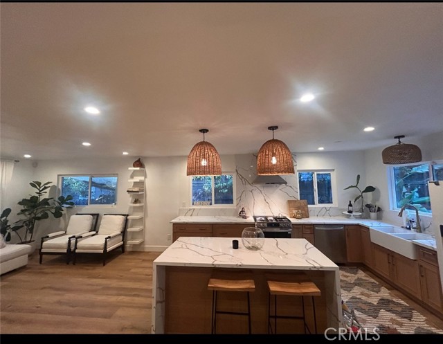 Front Image Thumbnail for CRMB25224056