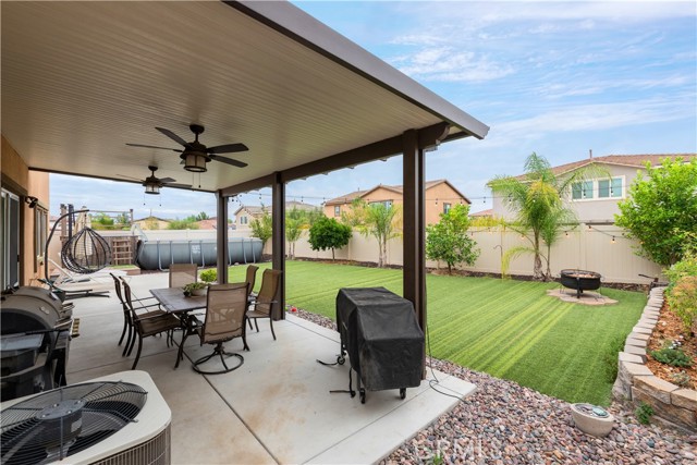 28833 Barn Swallow Way, Murrieta CA: https://media.crmls.org/medias/bc9f2e23-c055-4e75-9f65-bad7b08c872f.jpg