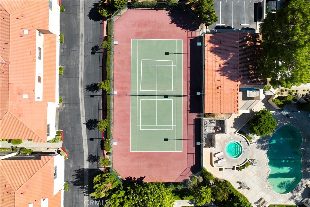 https://media.crmls.org/medias/bc9f3acb-19bf-4d87-8505-c3456ee02b95.jpg?preset=X-Large
