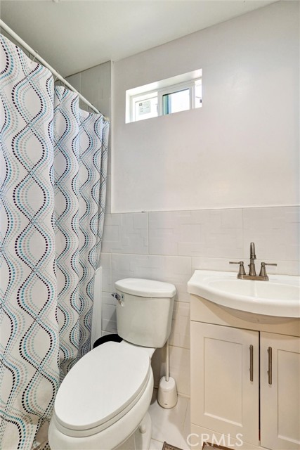 Detail Gallery Image 11 of 19 For 21308 Moneta Ave, Carson,  CA 90745 - 5 Beds | 4 Baths