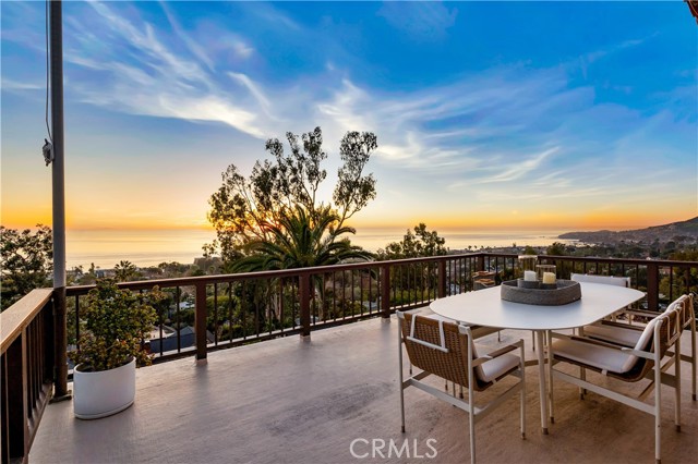 802 Rembrandt Drive, Laguna Beach CA: https://media.crmls.org/medias/bc9f9a79-b1f9-4dd9-8500-33c0ea04d891.jpg