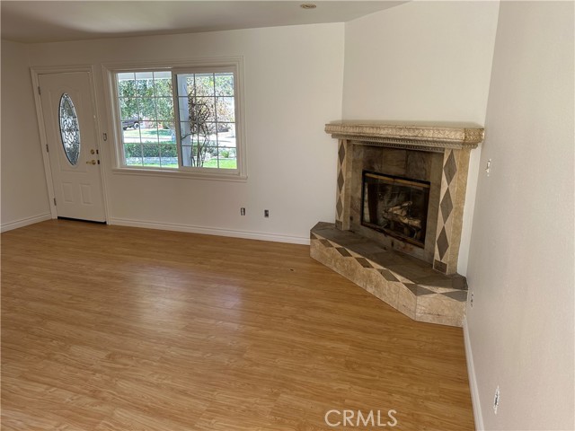 847 Barton Avenue photo 3