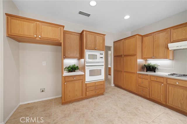 24177 CALLE ARTINO, Murrieta CA: https://media.crmls.org/medias/bca00173-1f89-4d22-82ee-f991908cd56b.jpg