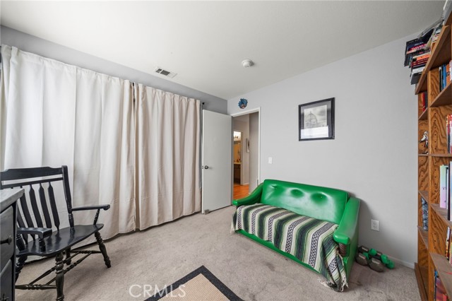 Detail Gallery Image 12 of 18 For 2748 Chuckwagon, Palmdale,  CA 93550 - 3 Beds | 2 Baths