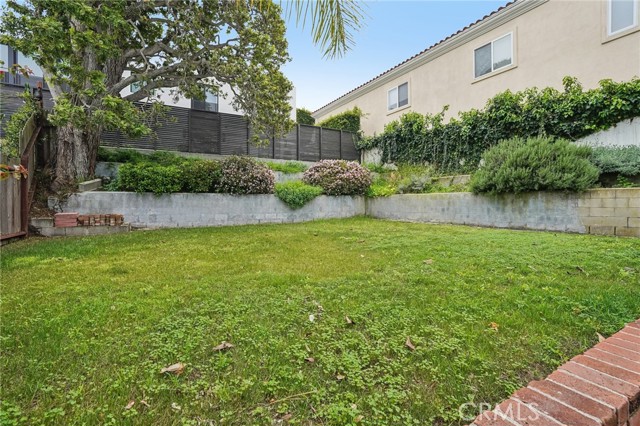Detail Gallery Image 27 of 39 For 1940 N Ardmore, Manhattan Beach,  CA 90266 - 2 Beds | 1 Baths