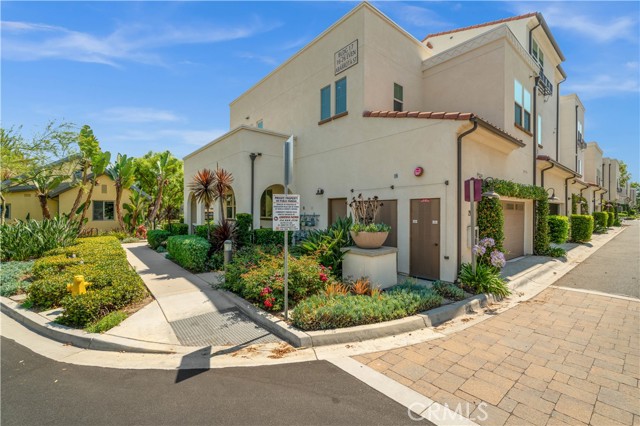 Detail Gallery Image 1 of 1 For 26 Abarrota St, Rancho Mission Viejo,  CA 92694 - 3 Beds | 2/1 Baths