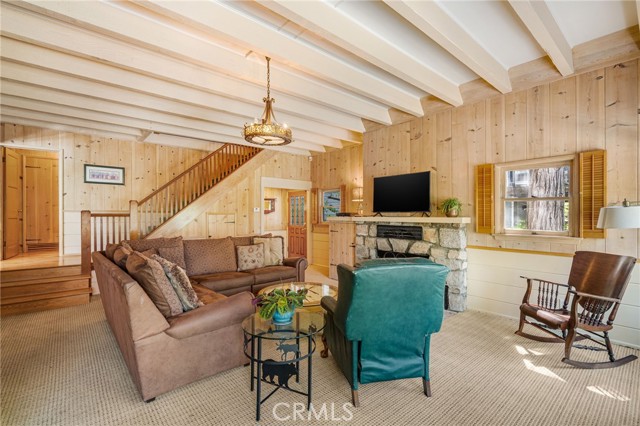 Detail Gallery Image 5 of 53 For 244 John Muir, Lake Arrowhead,  CA 92352 - 5 Beds | 3/1 Baths