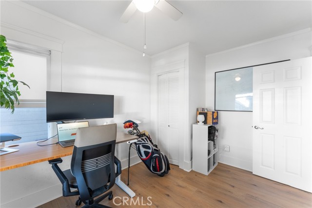 Detail Gallery Image 8 of 12 For 1724 E 8th, Long Beach,  CA 90813 - 2 Beds | 1 Baths