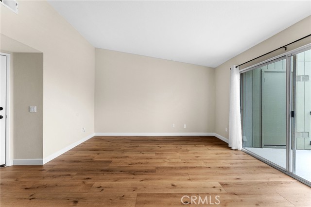 Detail Gallery Image 12 of 35 For 2588 Avenida Del Vista #J202,  Corona,  CA 92882 - 1 Beds | 1 Baths