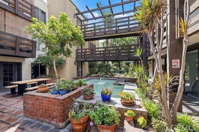 Detail Gallery Image 10 of 34 For 320 S Ardmore #233,  Los Angeles,  CA 90020 - 1 Beds | 1 Baths