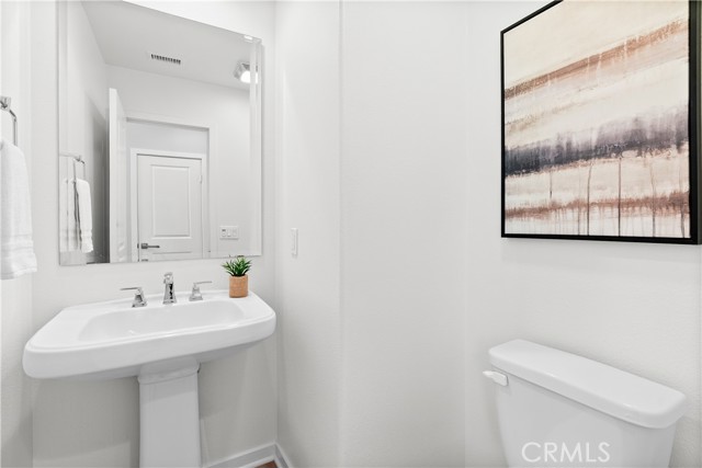 28 Fosco Street, Rancho Mission Viejo CA: https://media.crmls.org/medias/bca3dff5-0f6e-4480-b77b-a4145f1f6547.jpg