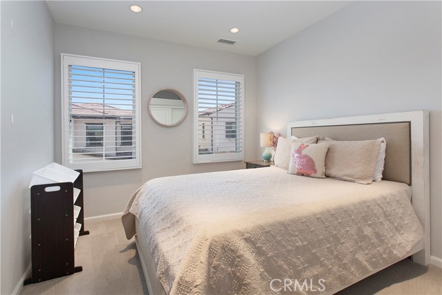 Detail Gallery Image 9 of 16 For 231 Rodeo, Irvine,  CA 92602 - 3 Beds | 2/1 Baths