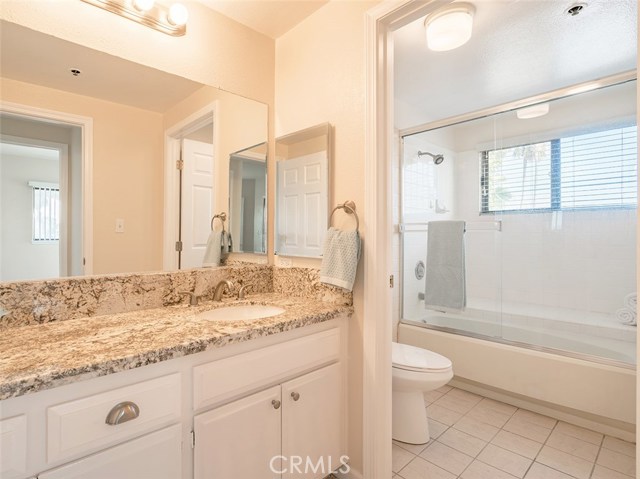 520 The Village, Redondo Beach, California 90277, 2 Bedrooms Bedrooms, ,2 BathroomsBathrooms,Residential,Sold,The Village,SB17117479