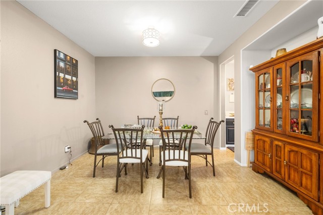 38327 Rancho Vista Dr, Beaumont CA: https://media.crmls.org/medias/bca4e229-4232-4503-8237-0fb03c6bd641.jpg