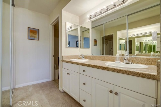 Detail Gallery Image 10 of 22 For 21550 Burbank Bld #205,  Woodland Hills,  CA 91367 - 2 Beds | 2 Baths