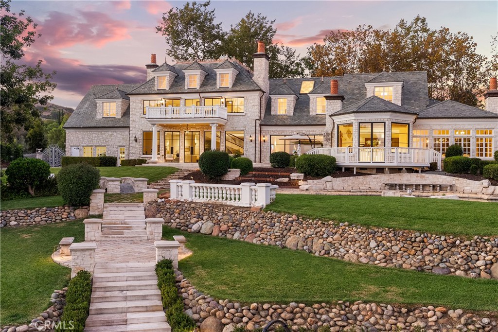 10 Strawberry Lane