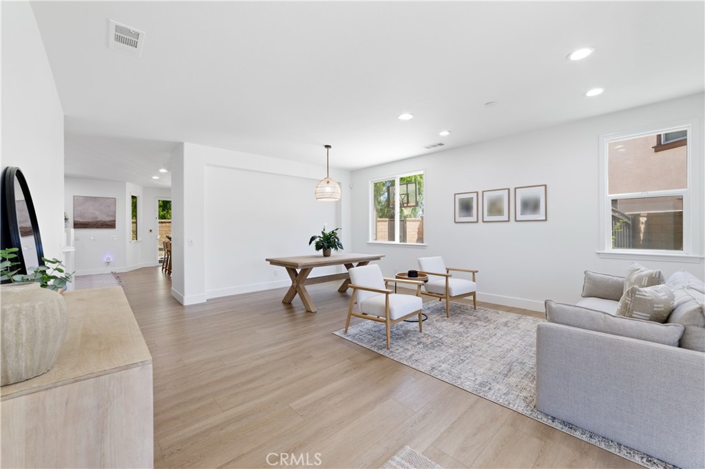 MLS #OC25274764 image #11