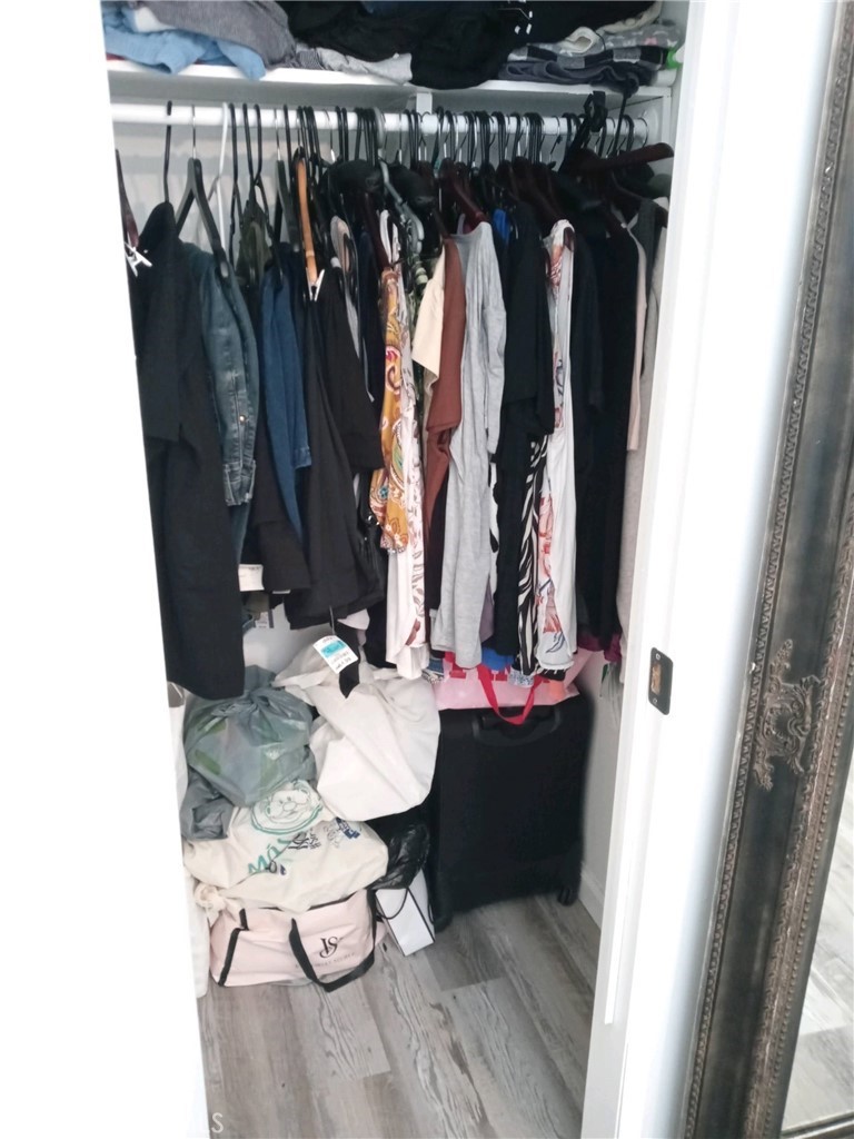 https://media.crmls.org/medias/bca79ca8-b54b-49ef-9f74-cf529d0f5ac0.jpg?preset=X-Large
