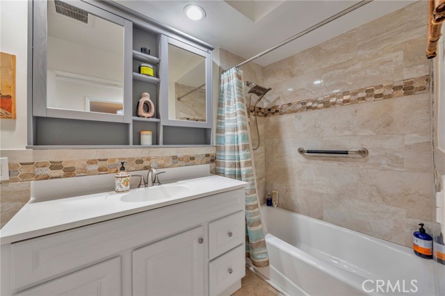 1363 N San Antonio Ave, Upland CA: https://media.crmls.org/medias/bca8c6ff-6ad4-4c35-9a5a-71fe19eeb395.jpg