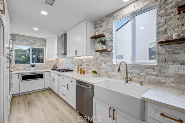 Detail Gallery Image 21 of 43 For 13021 Killion St, Sherman Oaks,  CA 91401 - 3 Beds | 2/1 Baths