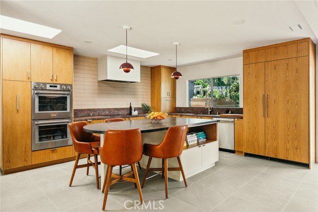 34 Shady Vista Road, Rolling Hills Estates CA: https://media.crmls.org/medias/bcaa1d6f-bacf-4608-97d4-4fa4be0eb7fe.jpg