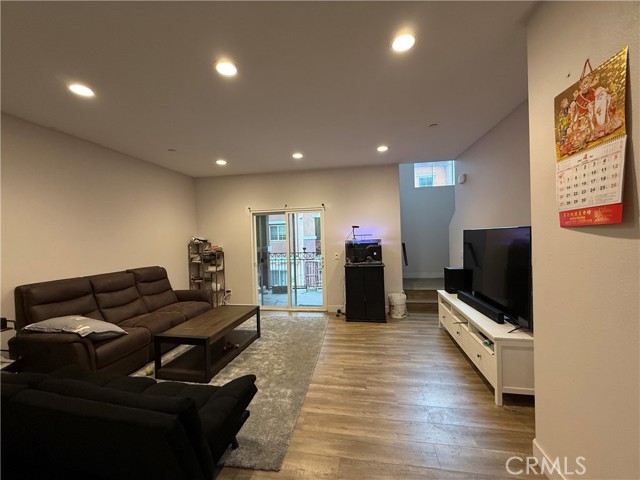 Detail Gallery Image 10 of 29 For 12762 Torch St #C,  Baldwin Park,  CA 91706 - 3 Beds | 4 Baths