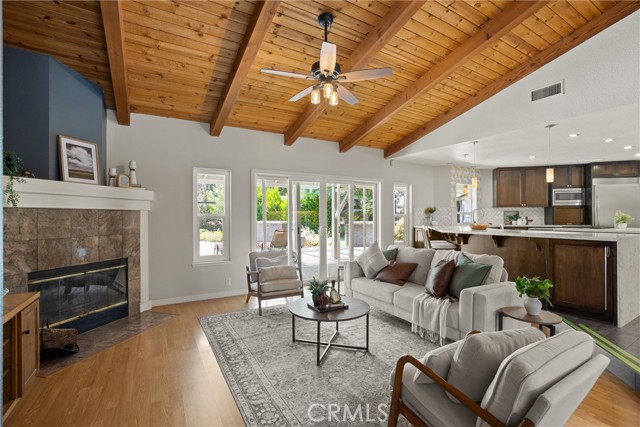615 Crimson Court, Chico CA: https://media.crmls.org/medias/bcaacd68-062a-4b7a-ae71-ee5415870d26.jpg