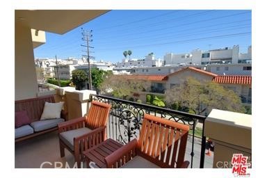 Detail Gallery Image 11 of 11 For 11848 Kiowa Ave Ph3,  Los Angeles,  CA 90049 - 3 Beds | 2 Baths