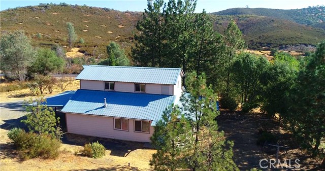 4943 Yaqui Gulch Road, Mariposa CA: https://media.crmls.org/medias/bcab8b48-0414-46d1-a20e-6e0cd47fff88.jpg