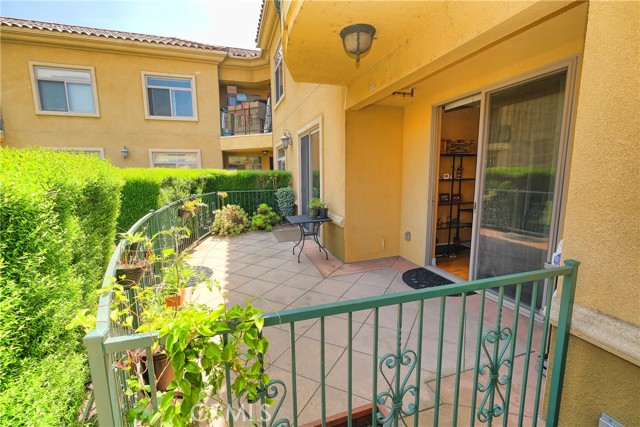 Detail Gallery Image 19 of 32 For 13798 Roswell Ave #B101,  Chino,  CA 91710 - 2 Beds | 2 Baths