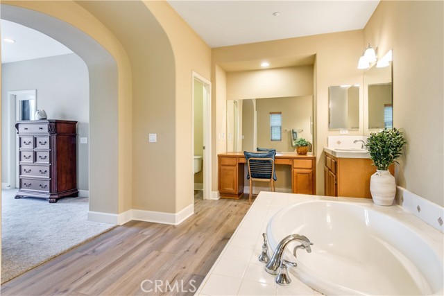 Image 23 of 36 For 4460 Owens Street 106