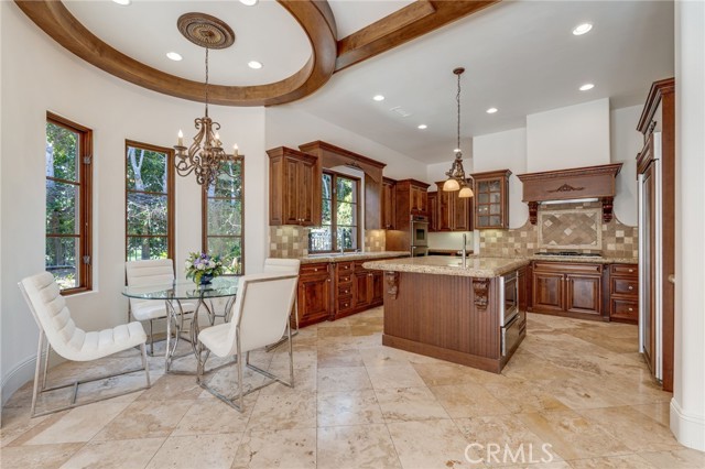 Detail Gallery Image 26 of 57 For 14173 Rancho Tierra Trl, San Diego,  CA 92130 - 5 Beds | 5/1 Baths