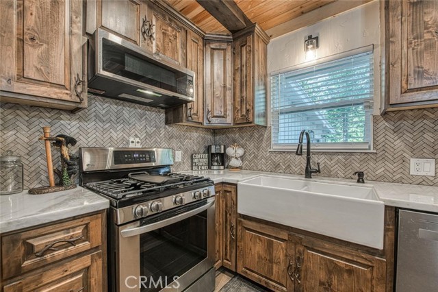 Detail Gallery Image 16 of 55 For 36118 Teaford Poyah, North Fork,  CA 93643 - 4 Beds | 3 Baths