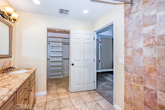 Detail Gallery Image 29 of 64 For 1101 Hacienda Dr, Simi Valley,  CA 93065 - 4 Beds | 3/1 Baths