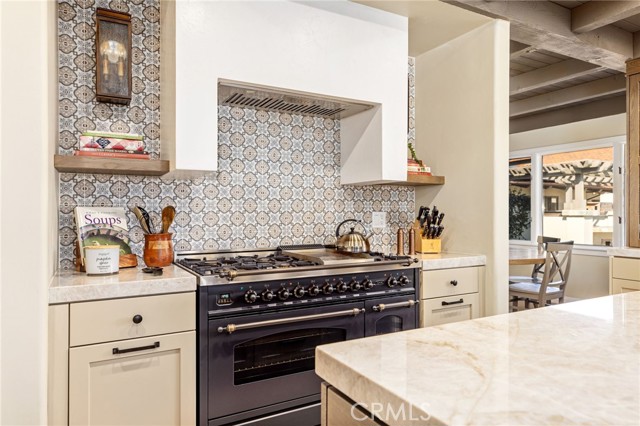 4 Golden Meadow Lane, Fallbrook CA: https://media.crmls.org/medias/bcadd137-aeb6-4951-949d-4772ef21b9e4.jpg