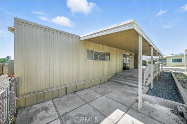 626 N Dearborn, Redlands CA: https://media.crmls.org/medias/bcadfebc-9218-43d4-919a-14045e7da378.jpg