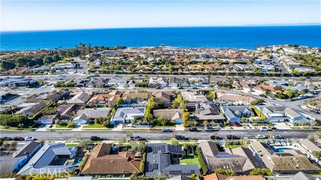 Detail Gallery Image 6 of 14 For 4600 Cortland, Corona Del Mar,  CA 92625 - 4 Beds | 4 Baths