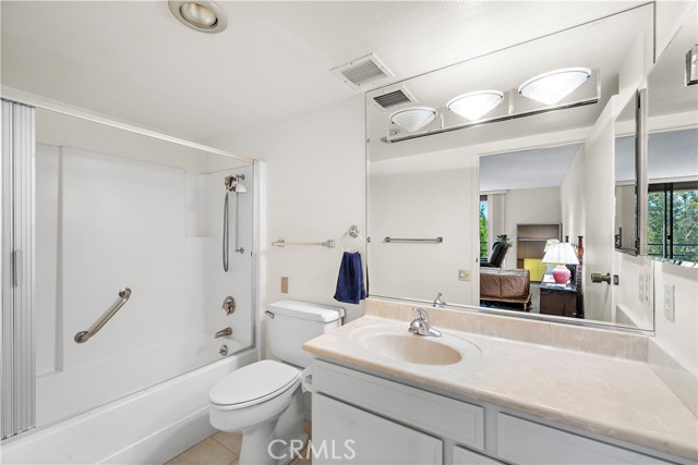 Detail Gallery Image 11 of 27 For 24055 Paseo Del Lago #306,  Laguna Woods,  CA 92637 - 2 Beds | 2 Baths