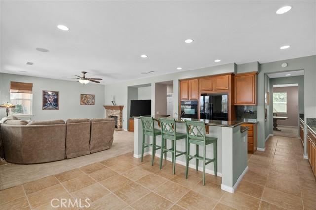 Detail Gallery Image 15 of 54 For 35590 Byron Trl, Beaumont,  CA 92223 - 4 Beds | 3 Baths