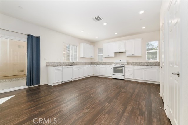 4 Bed Home for Sale in Saugus, California