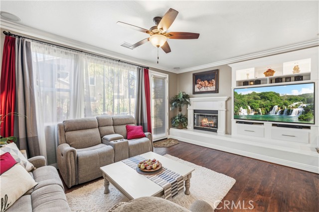 Detail Gallery Image 17 of 49 For 22029 Superior Ct, Saugus,  CA 91390 - 4 Beds | 2/1 Baths