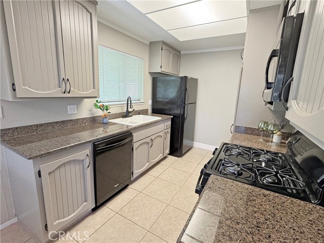 128 Flag Way, Paso Robles CA: https://media.crmls.org/medias/bcb1933d-de36-48cf-99ea-1922b407c001.jpg