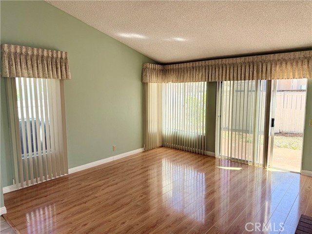 Detail Gallery Image 3 of 34 For 28088 Orangegrove, Menifee,  CA 92584 - 3 Beds | 2 Baths