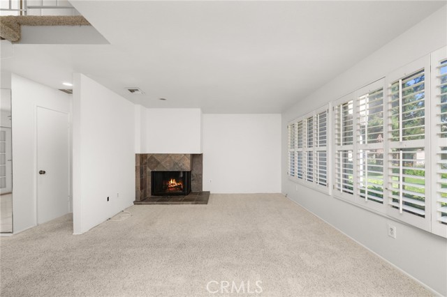 7667 Whitewater Drive, Huntington Beach CA: https://media.crmls.org/medias/bcb1be82-325f-413e-8c24-f5ba77ccf2a7.jpg