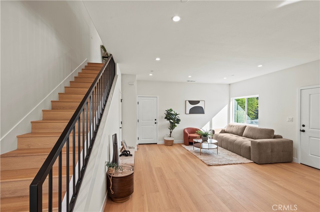 MLS #OC25253877 image #7